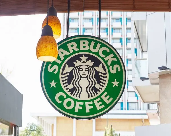 Starbucks Ιλίσια