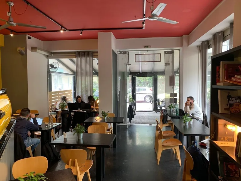 Yellow Cafe
